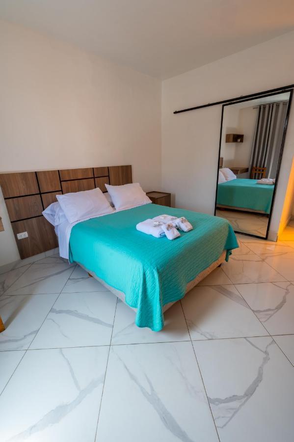 Los Esteros Hostal Huanchaco Eksteriør bilde